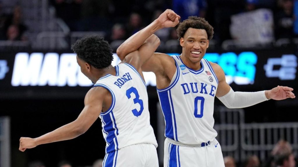 2022 March Madness predictions: College basketball expert picks, predictions, and streaks for Saturday's Elite Eight games