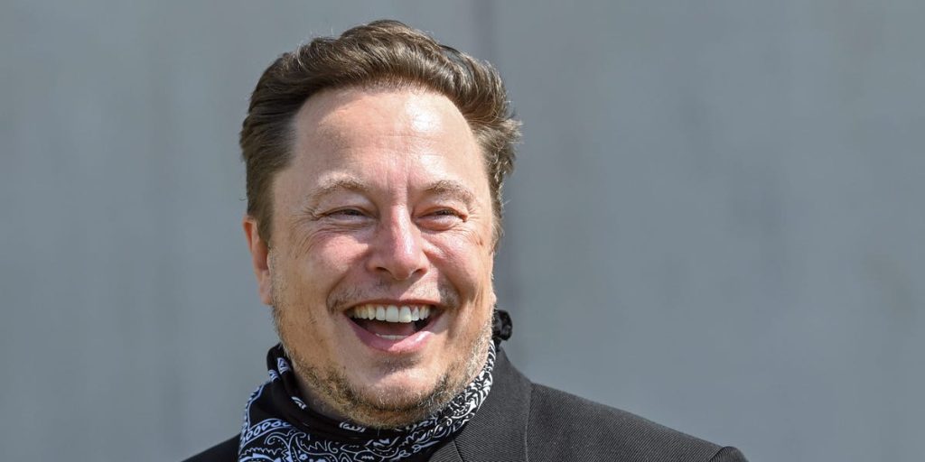 Elon Musk says he'll go to a high-radiation area, and eat "locally grown foods on TV"