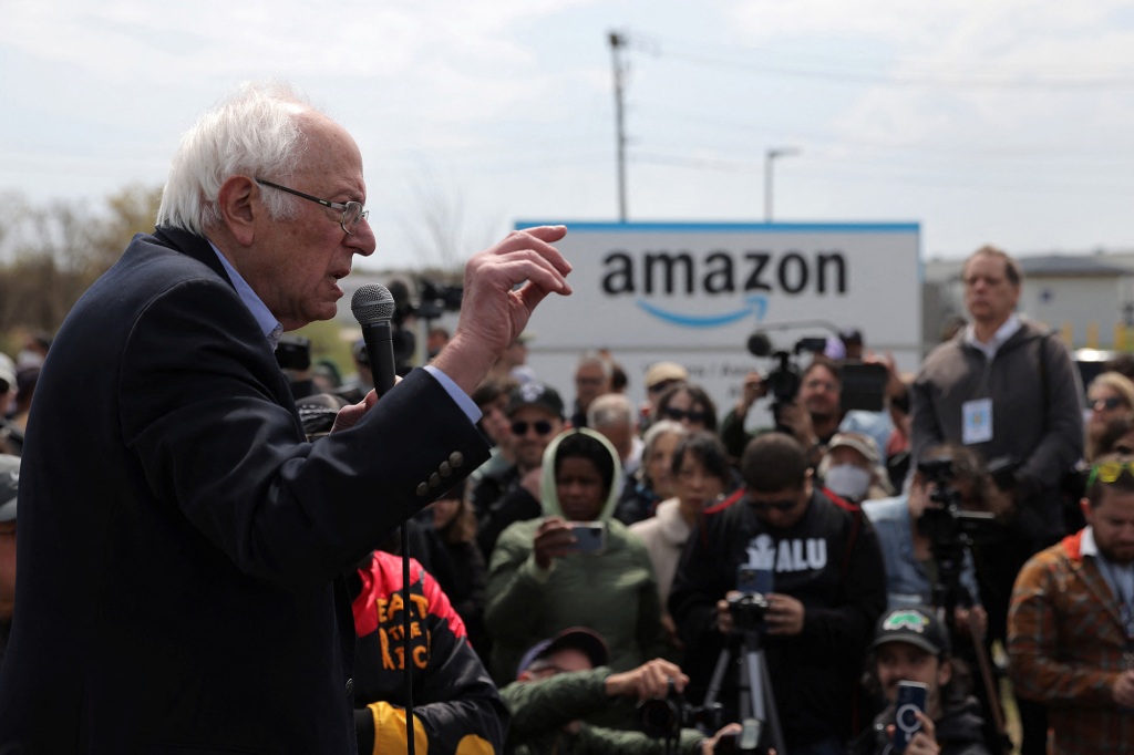 US Senator Bernie Sanders (I-VT) speaks at an Amazon facility during the Amazon Workers' Union (ALU) rally in Staten Island, New York City, US, April 24, 2022. 