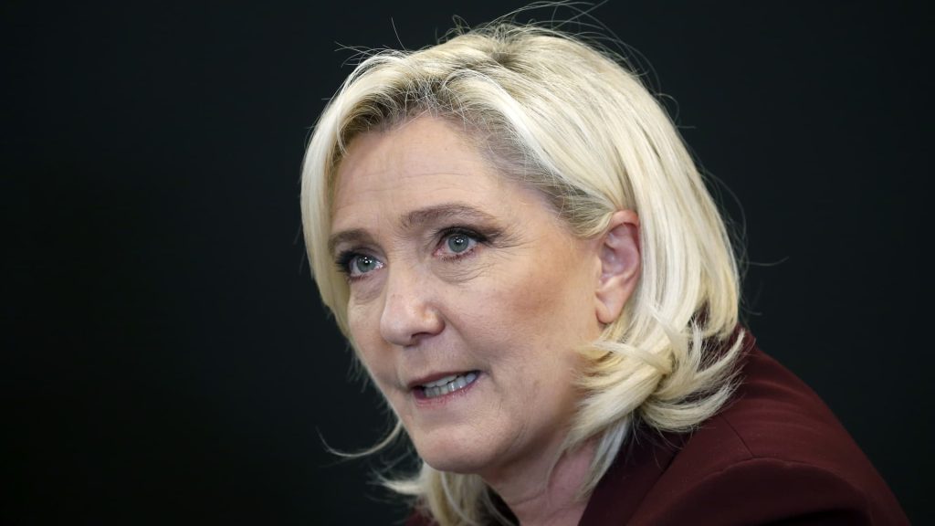 Russian relations chase far-right candidate Le Pen