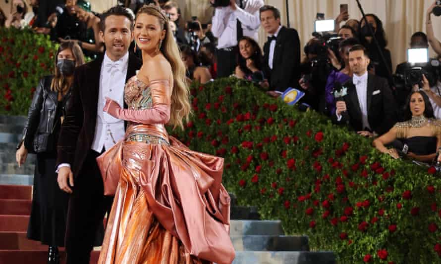 2022 Met Gala co-chairs Ryan Reynolds and Blake Lively