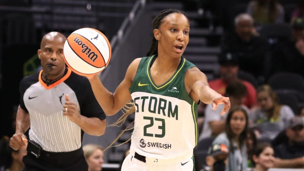 A WNBA player rushes from San Antonio to Seattle