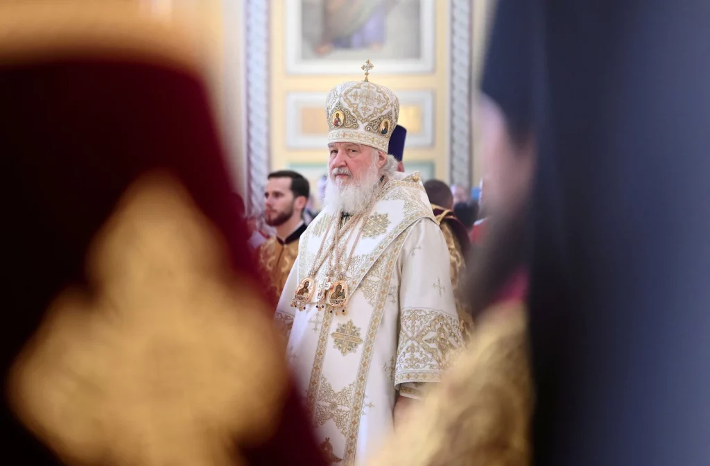 Pope Francis warns Russian Orthodox Church leader Patriarch Kirill not to be 'Putin's altar boy'