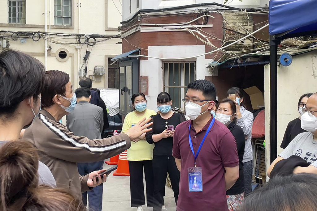 Shanghai lockdown: Residents demand release, some get it