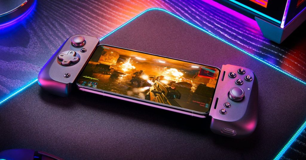 The Razer Kishi V2 console adds some of the best spine console features