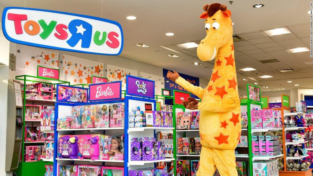 Toys 'R' Us is coming to all Macy's stores this holiday season