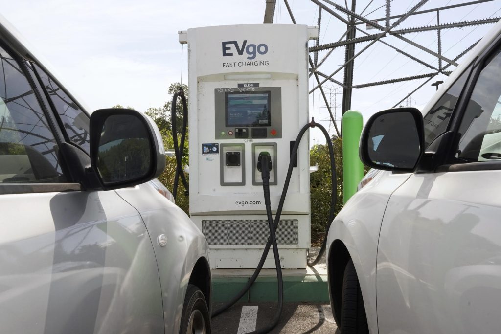 California moves to phase out gas-powered vehicles