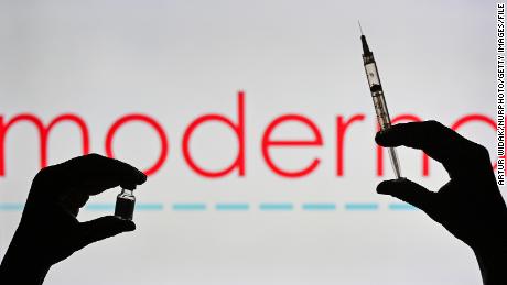 Moderna CEO says Covid vaccines will evolve like &# 39;  iPhone & # 39;