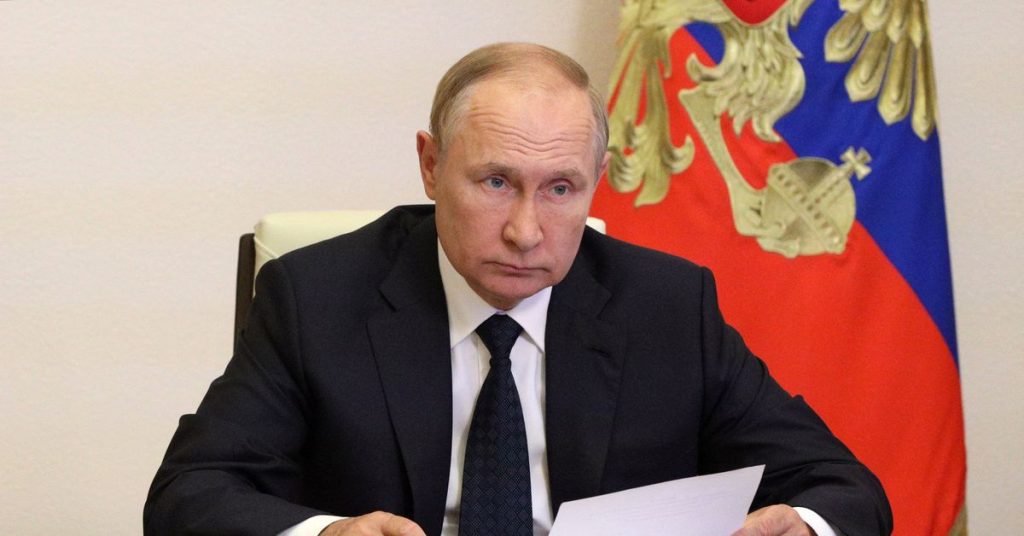 Putin signs a decree to increase the size of the Russian armed forces