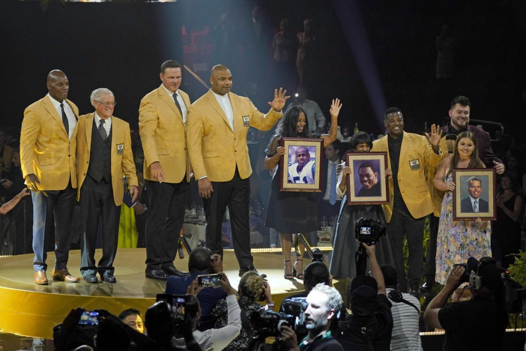 Richard Seymour, Dick Vermeil and Tony Boselli are honored in Canton