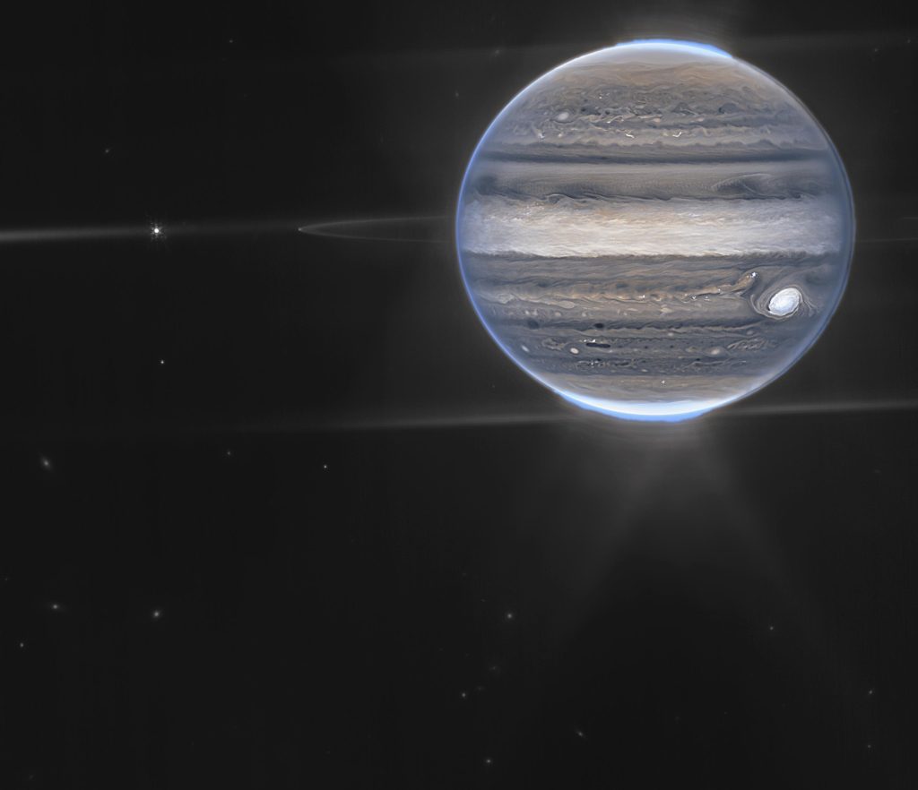 The new space telescope shows the aurora borealis of Jupiter, small moons