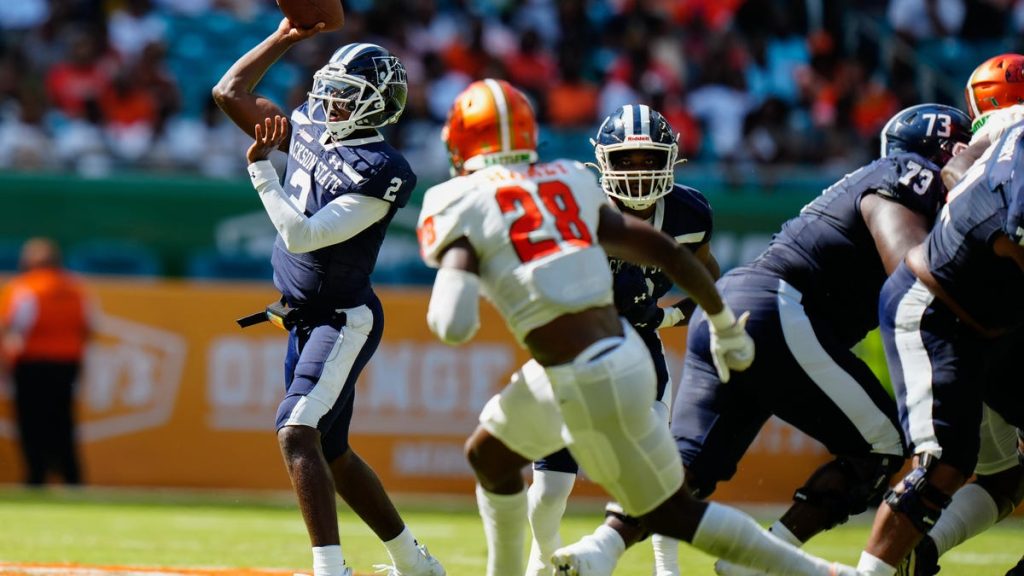 What Michael Vick said to the Jackson State FC team, Dion Sanders before the inauguration