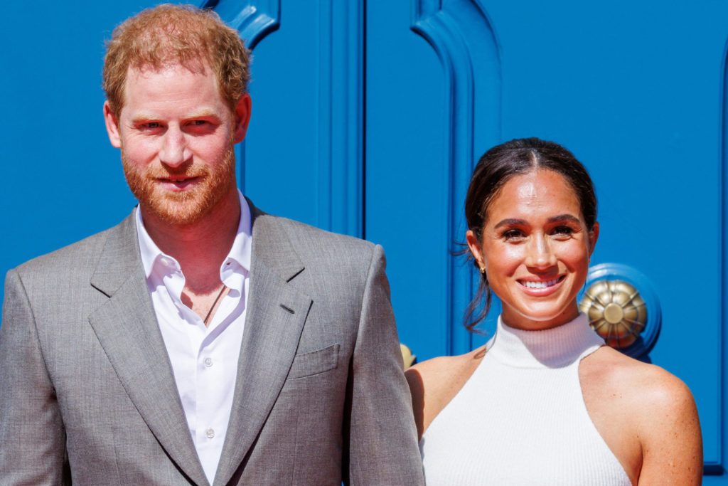 Meghan Markle and Prince Harry have a night at Jack Johnson's party