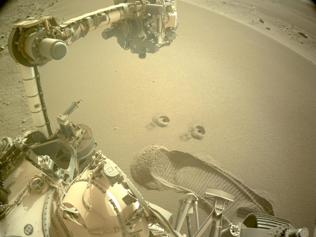NASA's Perseverance rover bumps into dirt on Mars